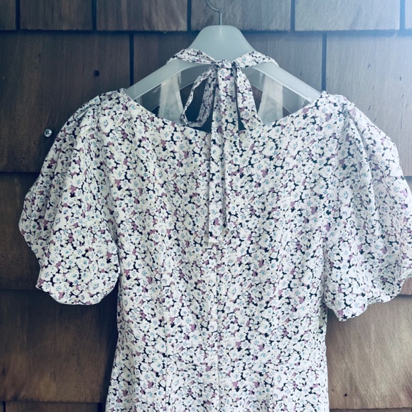 Revolve Astr  FLORAL PRINT CUTOUT SHOULDER DRESS IN TAUPE MULTI DITSY - Picture 16 of 16